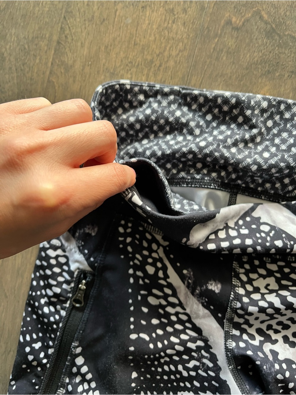 Lululemon Bundle - Picture 10 of 11